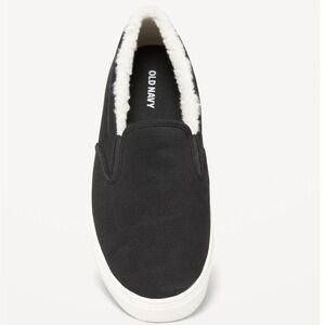 NWT Old Navy Sherpa Lined Canvas Slip-On Sneakers Size 8